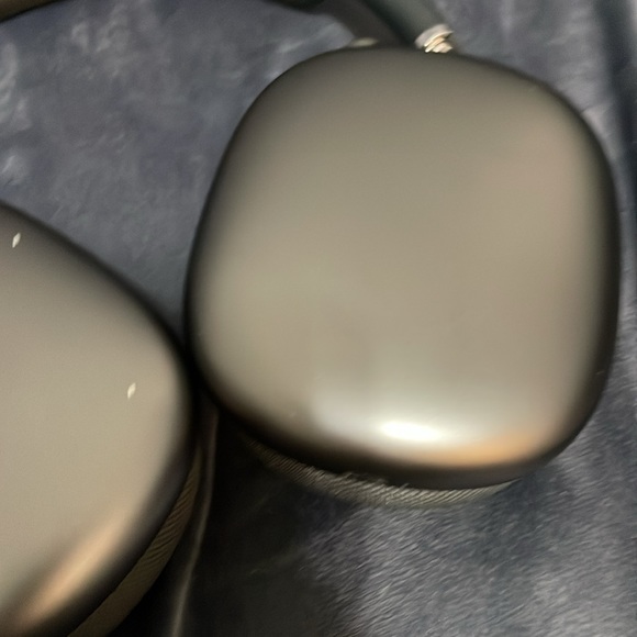 Apple AirPods Max in Space Grey - Picture 14 of 14
